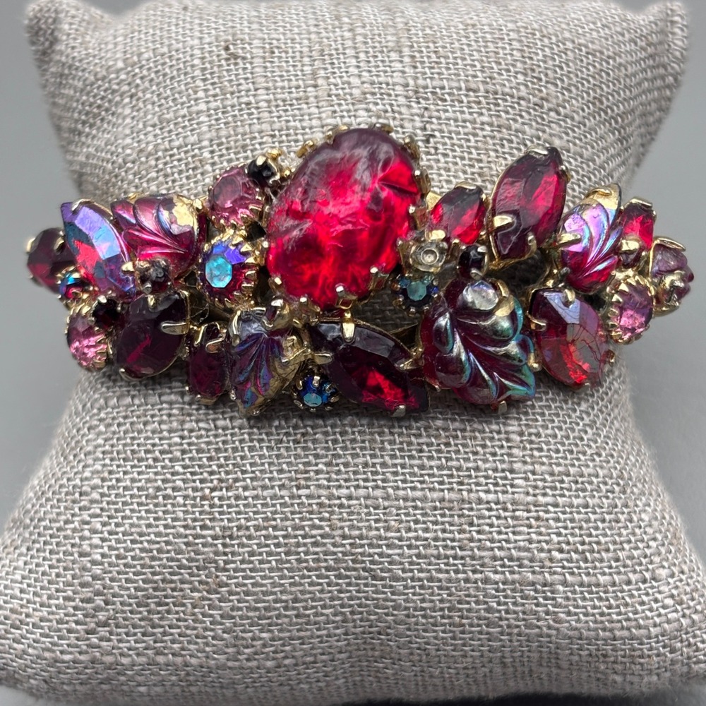 Vintage Unsigned Bangle Bracelet Women OS Red Good Rhinestone Aurora Borealis